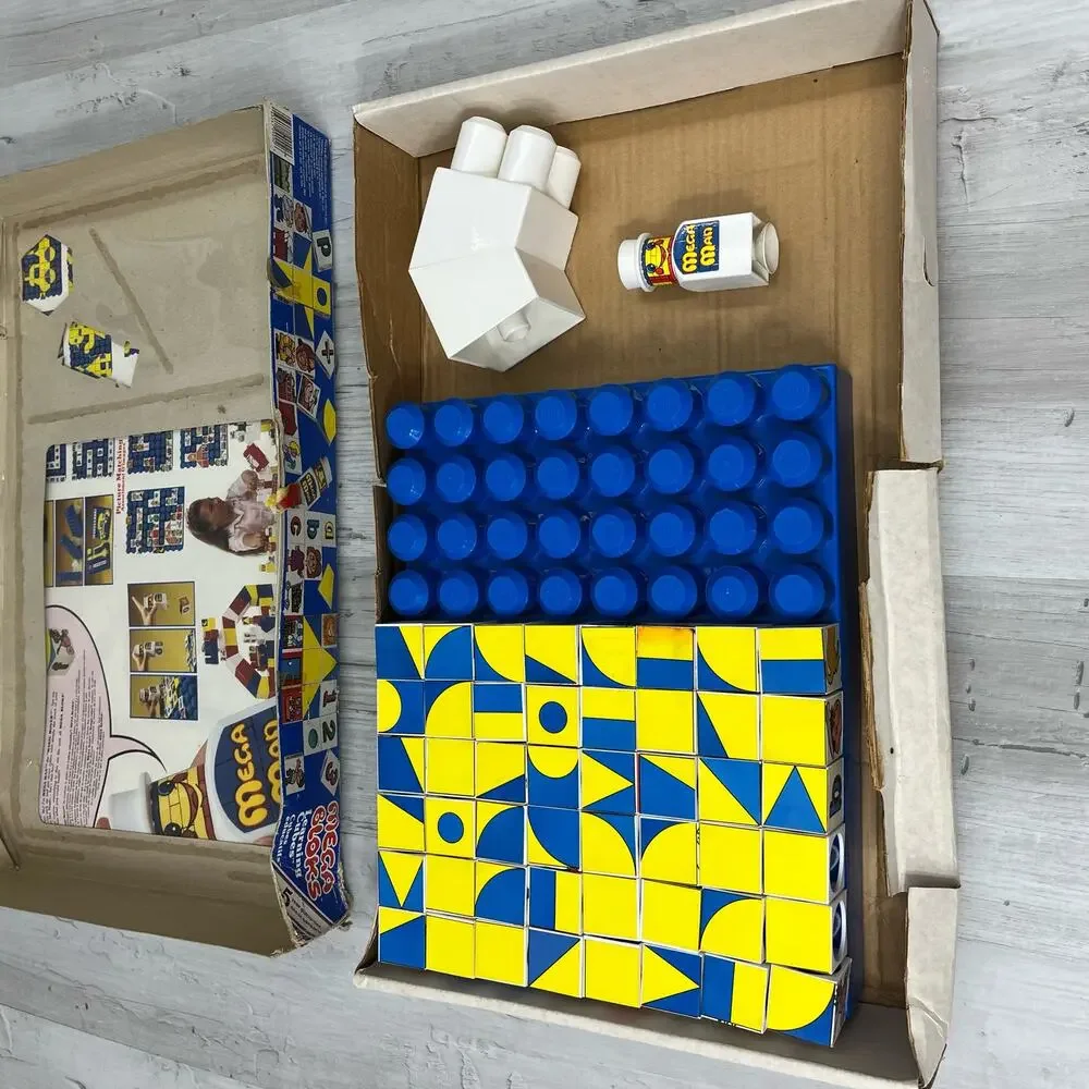 Vintage 1988 Ritvik Mega-Bloks 9002 Learning Cubes Alphabet